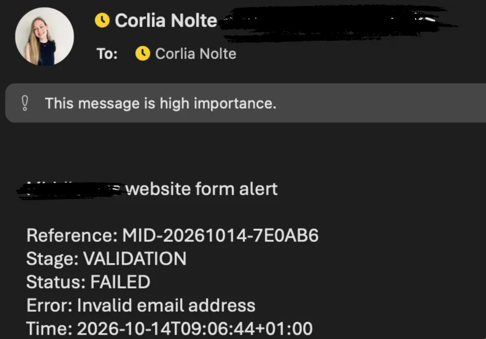 Email alert showing a failed form submission with its reference, stage, status and error